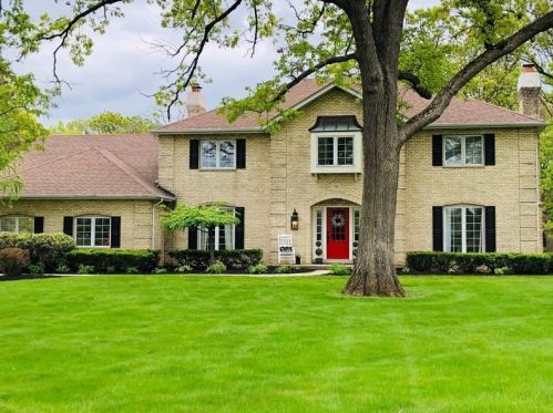70 Horseshoe Ln, Lemont IL  60439-9118 exterior