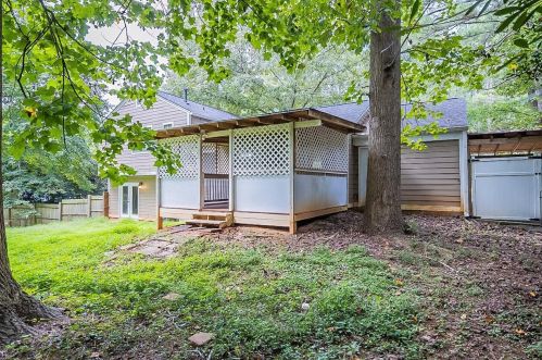 107 Parkview Dr, Stockbridge GA  30281-1112 exterior