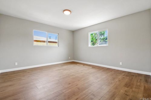 733 Toland St, Santa Ana CA  92704-2164 exterior