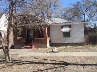 217 Pitkin Ave, Pueblo, CO 81004-2111
