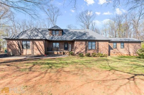 95 Farmers Academy Rd, Martin, GA 30557-4032