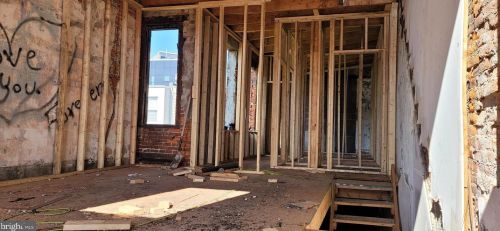 2128 30 St, Philadelphia PA 19145-1665 exterior