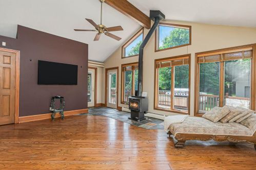 2071 61 Ave, Hobart IN 46342-6517 exterior