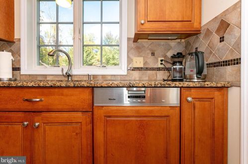 130 Lawrenceville Pennington Rd, Trenton, NJ 08648-1461