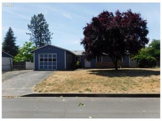 155 Kermanshah St, Roseburg, OR 97471-5719