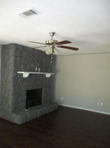 4245 Ambrose Dr, Dallas TX  75241-5210 exterior