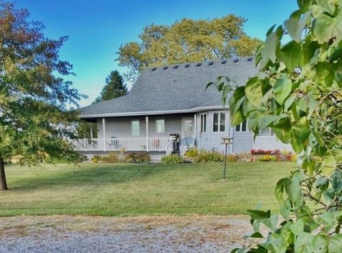 16806 Colorado St, Hebron, IN 46341-9048