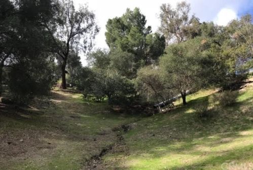 19536 Grand View Dr, Topanga, CA 90290-3373