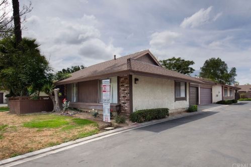 9211 Admiralty Ave, Riverside CA  92503-3348 exterior