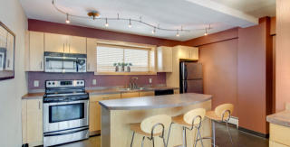 4820 Highway 7, Minneapolis MN  55416-2284 exterior
