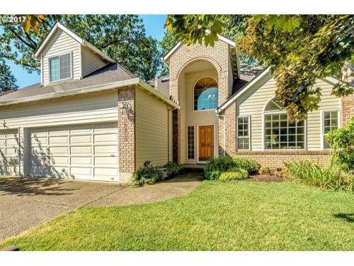 16473 Keystone Dr, Portland, OR 97267-5179