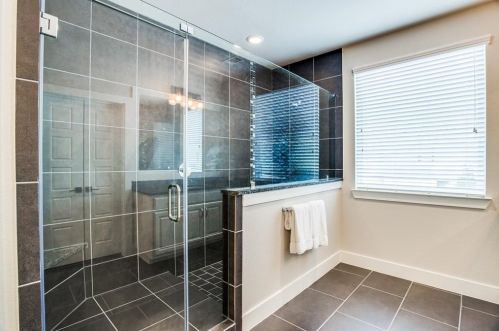 401 Templeton Dr, Fort Worth TX  76107-2252 exterior