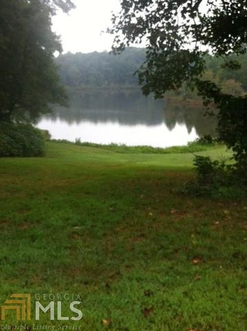 256 Lakesite Dr, Martin, GA 30557-3481