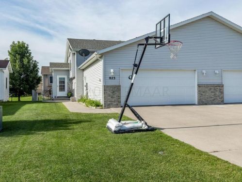 823 Woodbridge Cir, Dilworth, MN 56529-1514