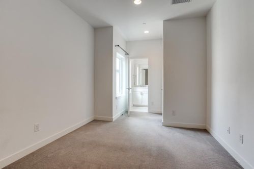 2103 Bennett Ave, Dallas TX  75206-6925 exterior