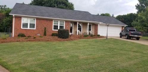 226 Tanglewood Ct, Spartanburg, SC 29303-1942
