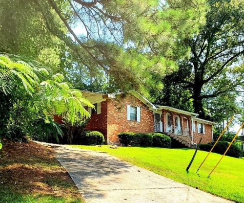 2835 Lajean Dr, Atlanta, GA 30349-4145