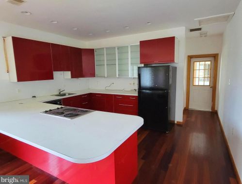 2001 Marymont Rd, Silver Spring MD 20906-1241 exterior