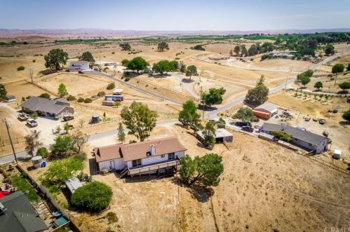 5720 Forked Horn Pl, Lake Nacimiento, CA 93446-8366