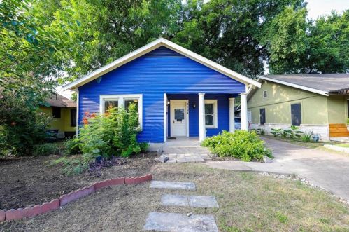 2104 Cesar Chavez St, Austin TX  78702-4514 exterior