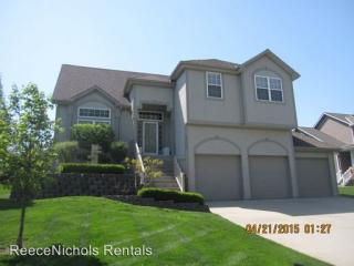 5108 Kingfisher Dr, Lees Summit, MO 64082-4532