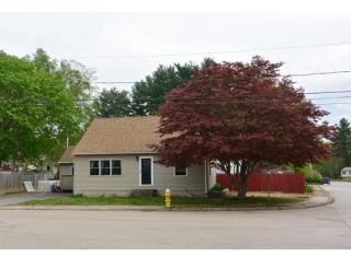 1 Tilton Ave, Kensington, NH 03833-4211