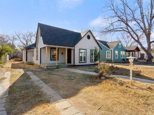 2736 Marigold Ave, Fort Worth TX  76111-2622 exterior