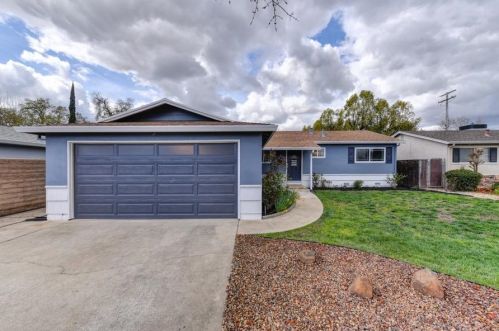 9308 Mark St, Elk Grove, CA 95624-1621