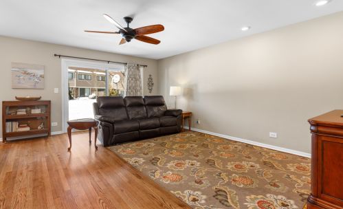 414 Bluebird Ln, Bannockburn IL  60015-3617 exterior