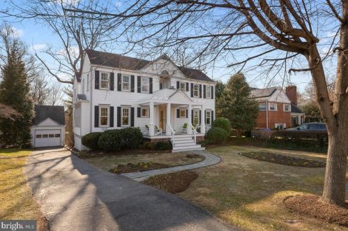 8904 1st Ave, Silver Spring, MD 20910-2214