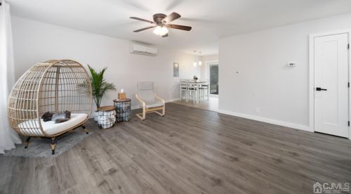 333 Prospect Ave, Avenel, NJ 07001-1156