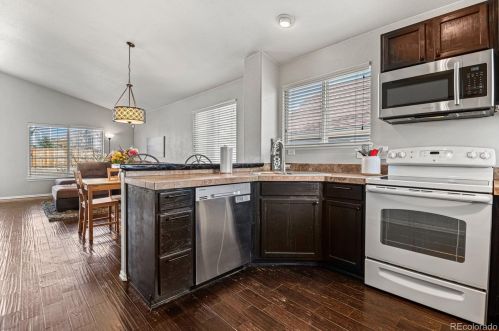 5162 Nepal Way, Aurora CO 80015-6403 exterior