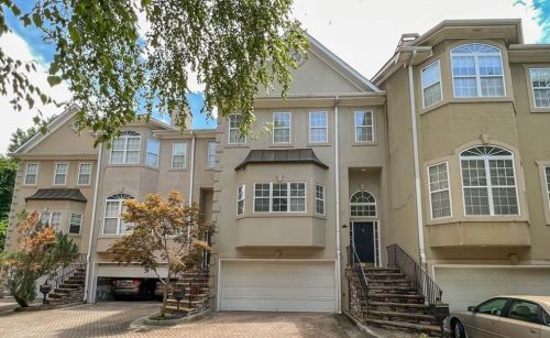2468 Brookhaven Heights Ct, Atlanta GA  30319-5243 exterior