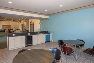 500 Northside Cir, Atlanta GA  30309-2143 exterior
