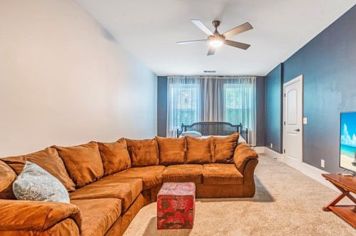 2130 Havenwood Trl, Atlanta GA  30319-4018 exterior