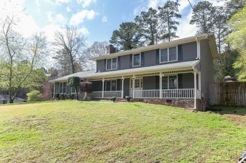 2489 Broad Creek Dr, Stone Mountain, GA 30087-3757