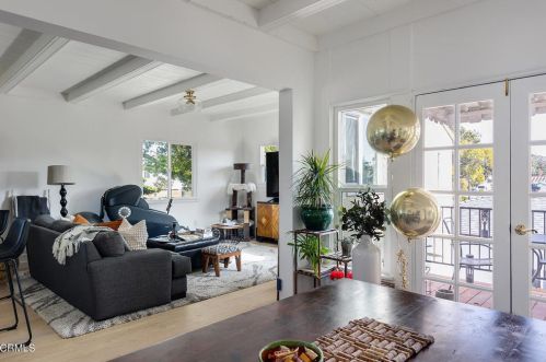 604 Hawthorne St, Glendale CA  91204-3105 exterior