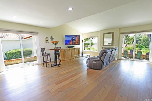 24002 Delantal, San Juan Capistrano, CA 92692-2001