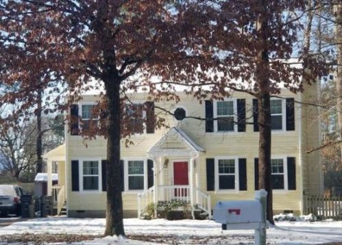 125 Five Oaks Ln, Ashland, VA 23005-2181