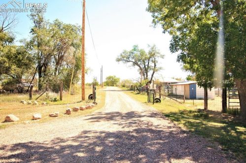 949 O St, Penrose, CO 81240-9606
