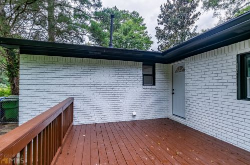 2892 Humphries Dr, Atlanta GA  30354-2434 exterior