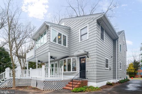 450 Elm Ave, Tavistock NJ  08033-2645 exterior