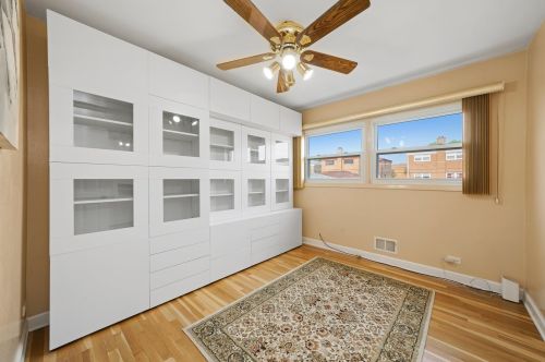 8830 Elmore St, Niles IL 60714-2413 exterior