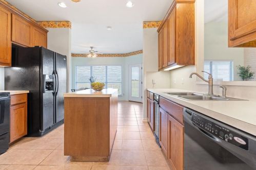 180 Youngs Pr Rd, Webberville TX 78621-5537 exterior