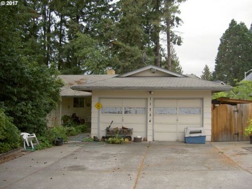 11754 Gaarde St, Portland, OR 97224-2809