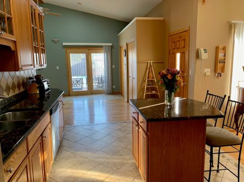 8453 North Ter, Niles IL  60714-2369 exterior