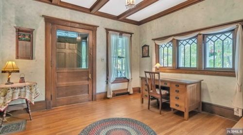 247 Irving St, Ridgewood, NJ 07450-5129