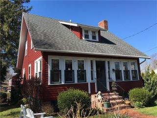 11 Sybil Ave, Branford, CT 06405-5314