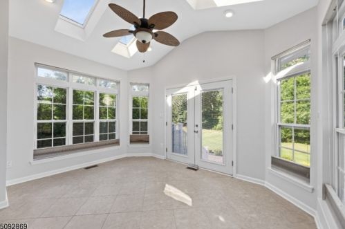 53 Winding Way, Princeton NJ  08540-8809 exterior