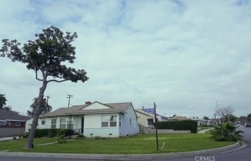 14211 Oval Dr, Whittier, CA 90604-1054